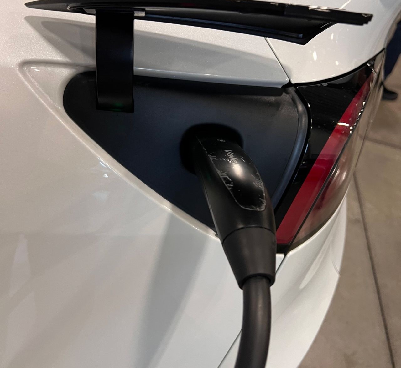 Tesla Standard with AXON Easy, Ekoenergetyka achieves Tesla Standard with AXON Easy charging station, Ekoenergetyka