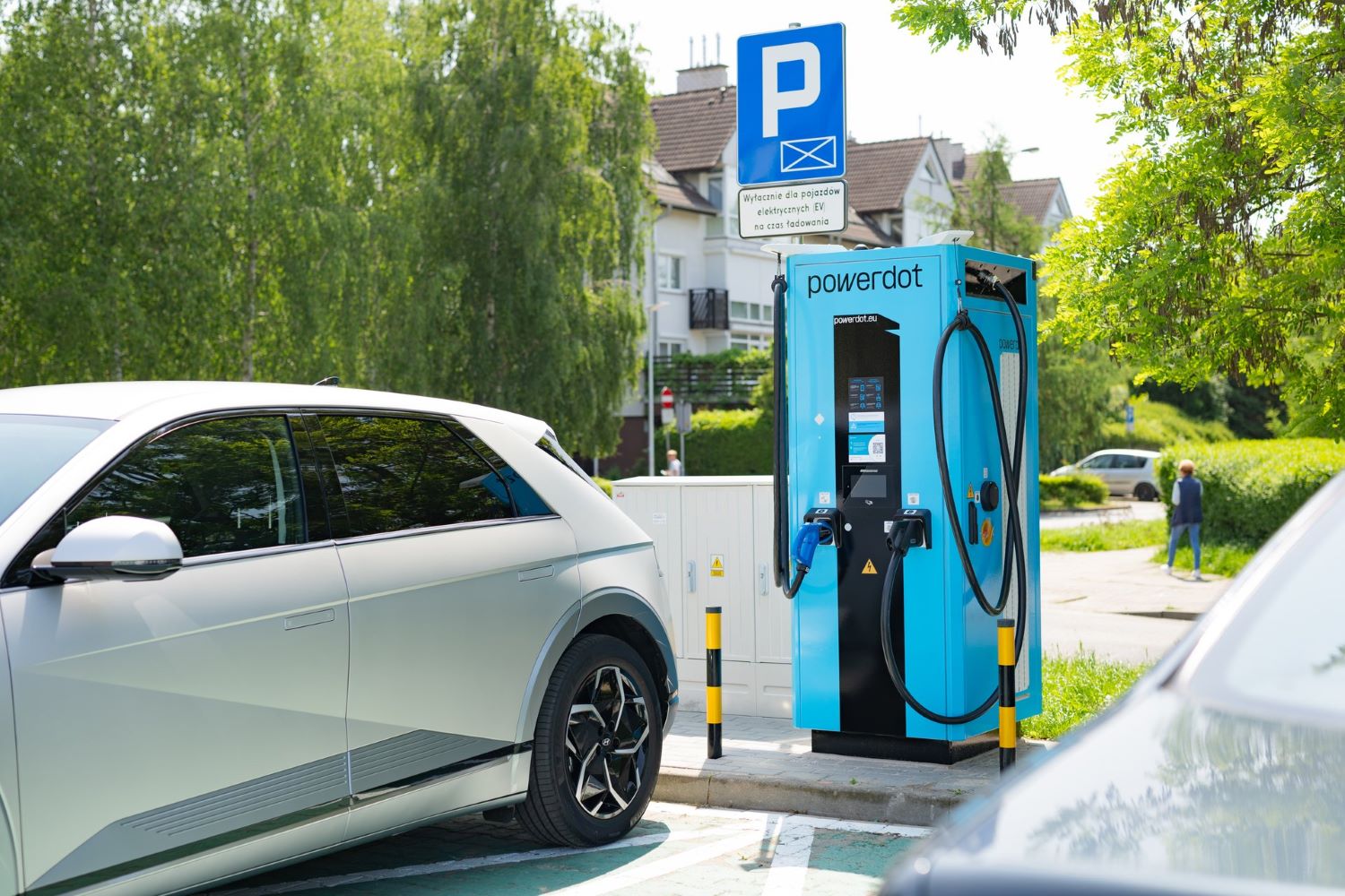 Jak pojazdy elektryczne zmniejszają emisję dwutlenku węgla (CO2)