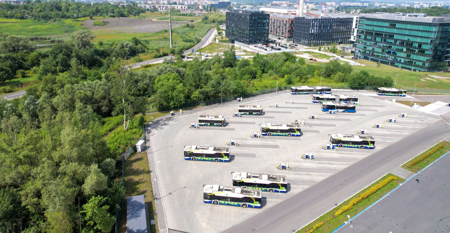 stacje ładowania autobusów kraków, Kraków &amp; Ekoenergetyka: rozwój zrównoważonego transportu publicznego, Ekoenergetyka