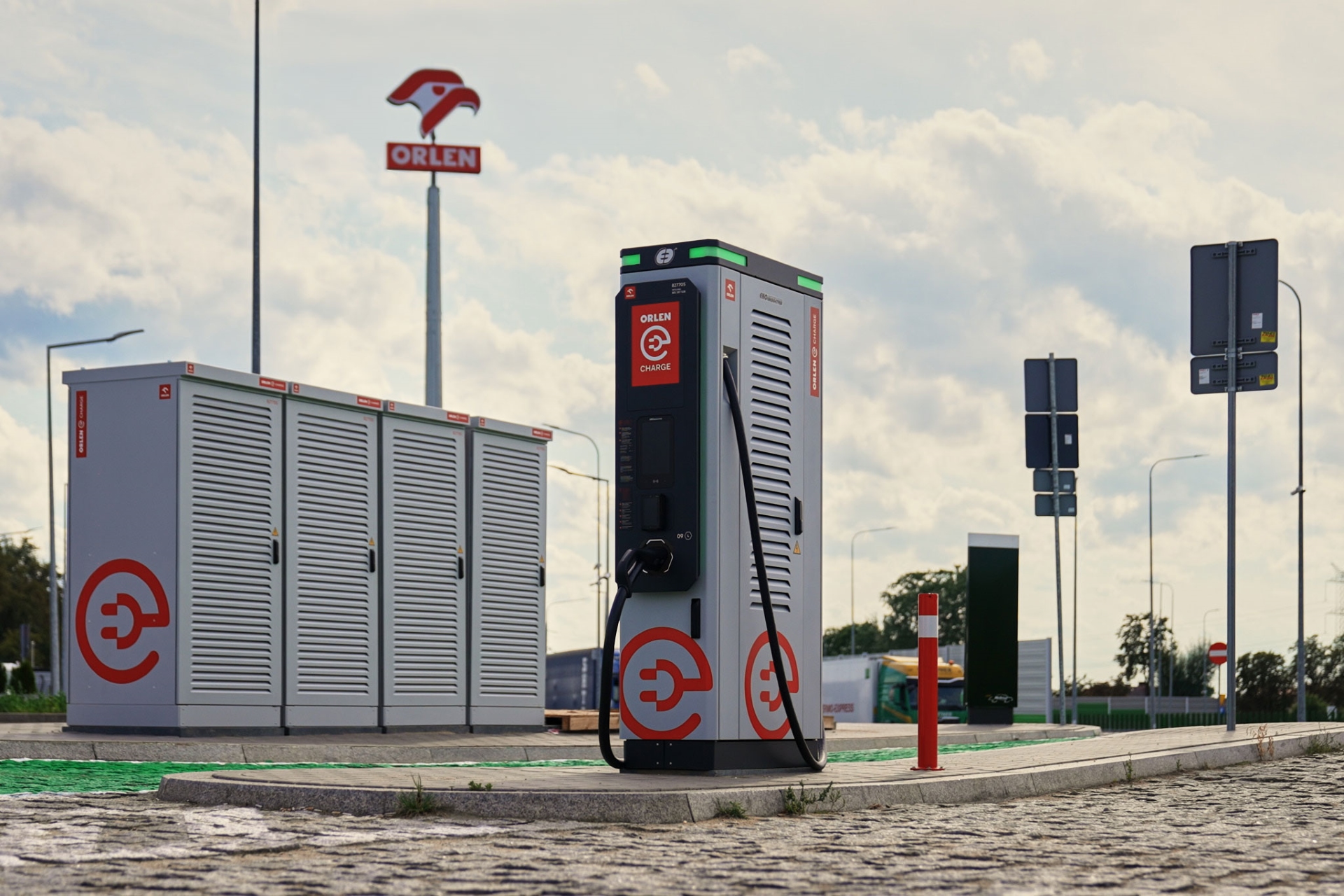 Ekoenergetykas laddstationer, Home, Ekoenergetyka